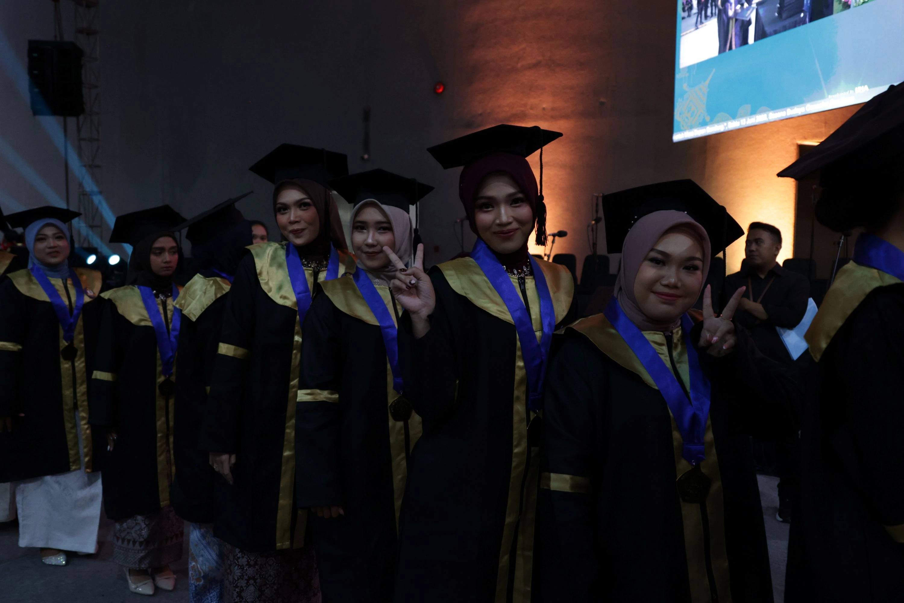 Suasana wisuda 2